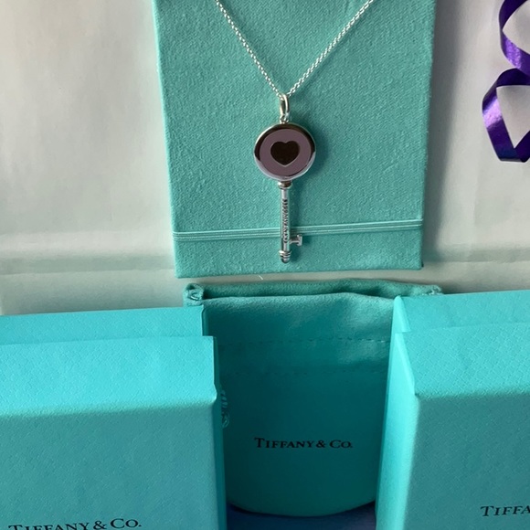 💜 TIFFANY & CO. LAVENDER HEART KEY NECKLACE 💜 - Picture 7 of 16